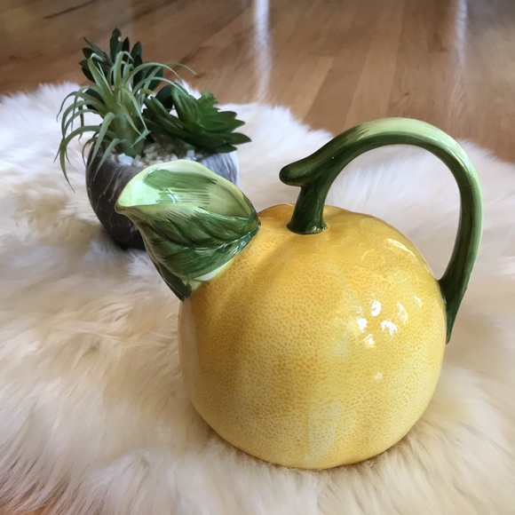 Other - 🌺 HOST PICK 🌺 Lemon shaped cottagecore water pitcher